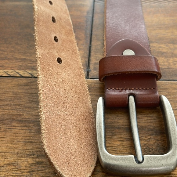 Men’s Brown Full Grain Leather Belt size approx  48” long - Picture 5 of 14